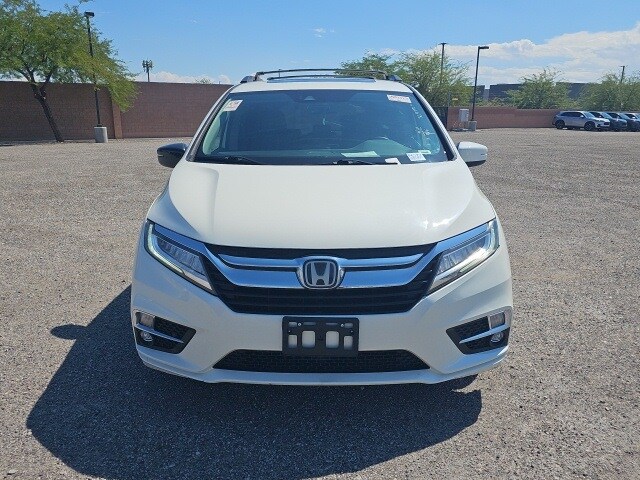 2018 Honda Odyssey Elite photo 2
