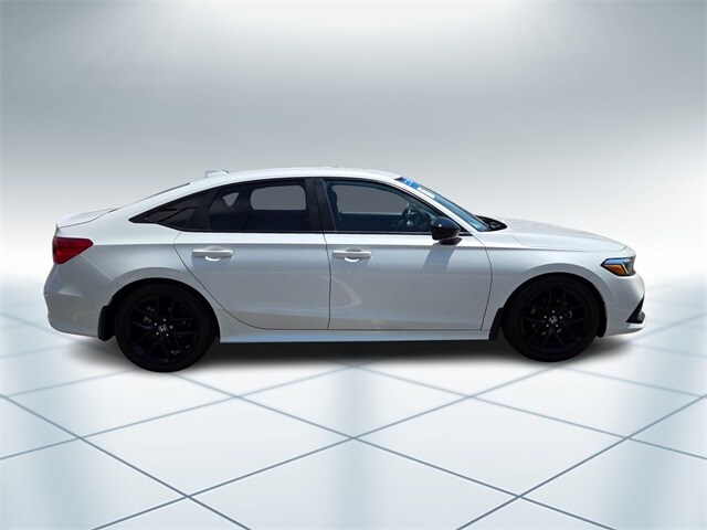 2022 Honda Civic Sport photo 3