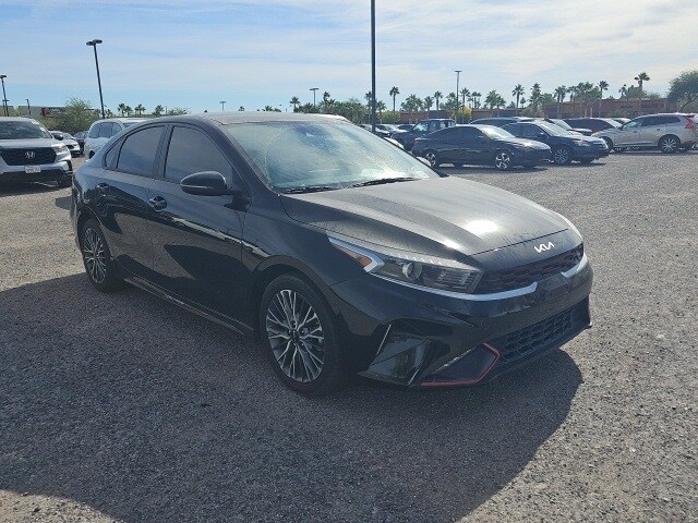2022 Kia Forte GT-Line photo 3