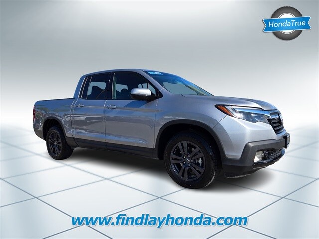 2019 Honda Ridgeline Sport photo 2
