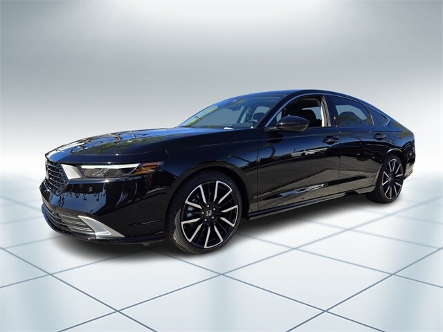 2025 Honda Accord Hybrid Touring photo 2