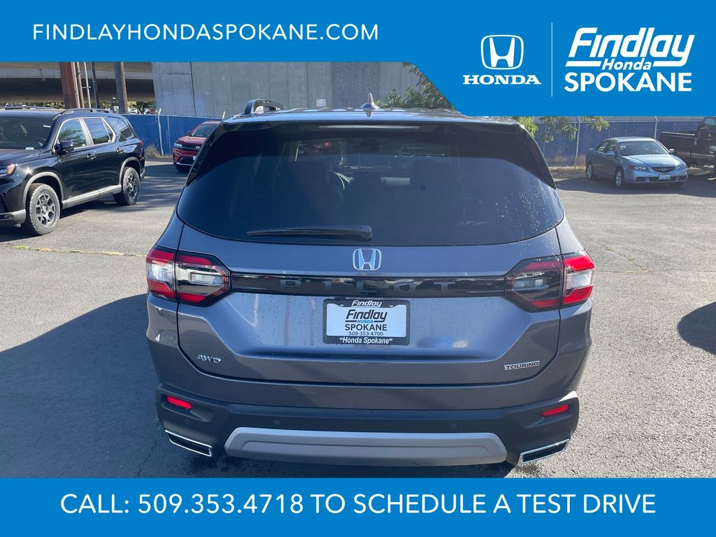 2025 Honda Pilot Touring photo 3