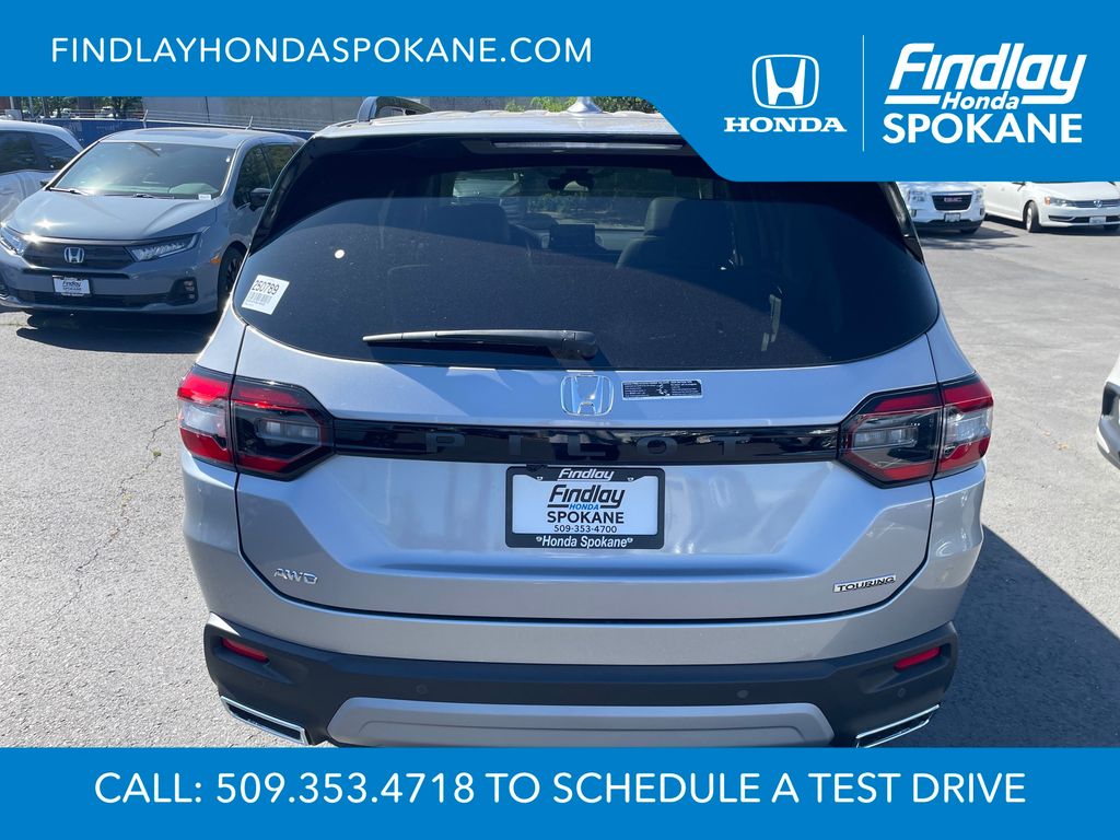 2025 Honda Pilot Touring photo 3