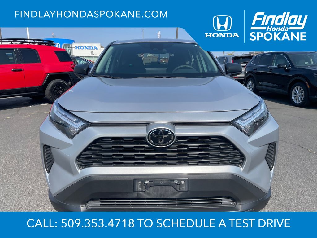 2023 Toyota RAV4 LE photo 2