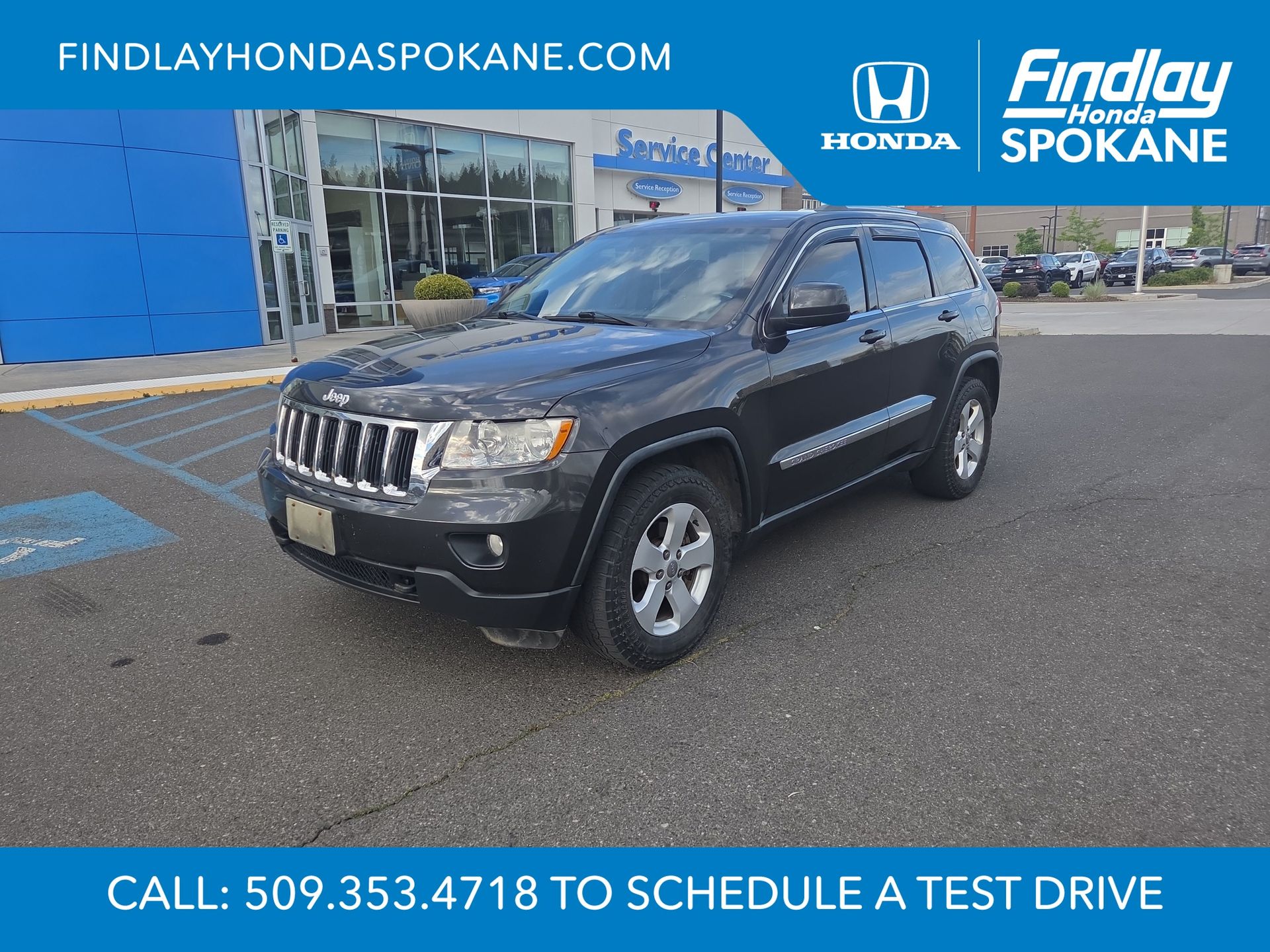 2011 Jeep Grand Cherokee Laredo 4WD's photo