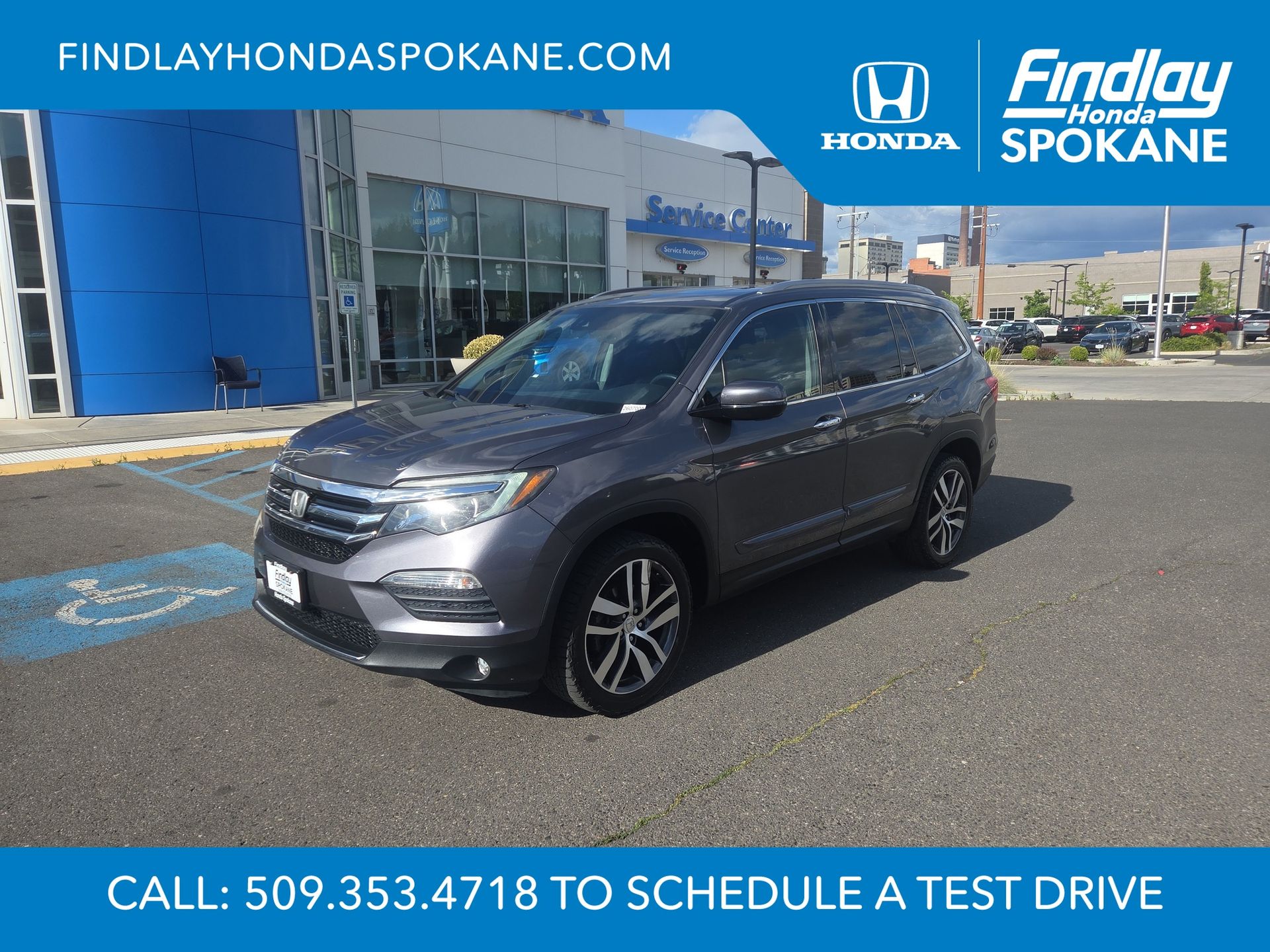 2017 Honda Pilot 4WD Elite's photo