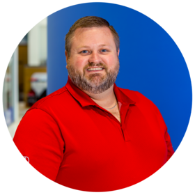 Staff member Ryan Barlow from ID_546e59