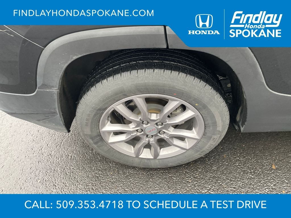 Used 2024 GMC Terrain SLT SUV