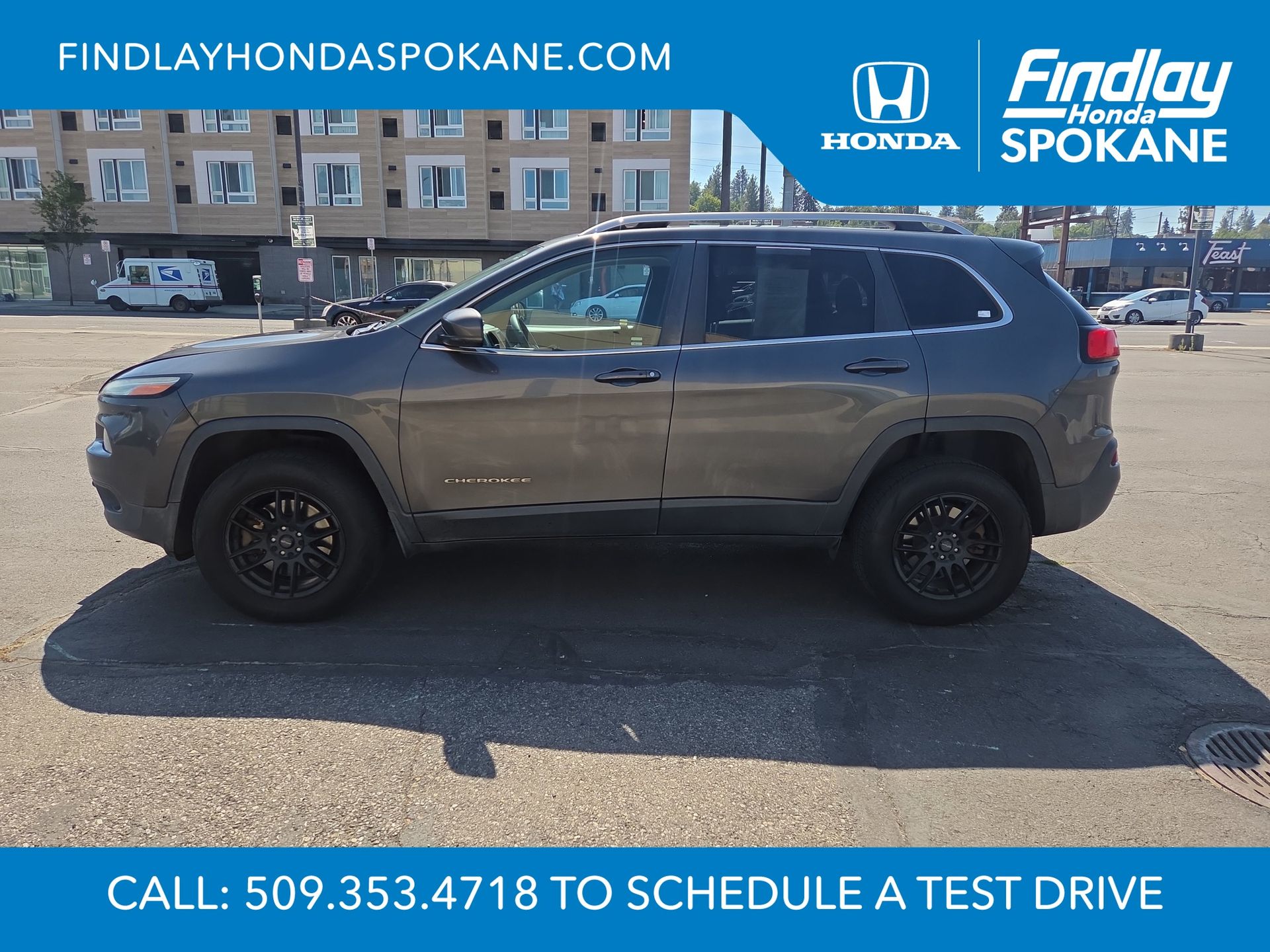 Used 2016 Jeep Cherokee Limited with VIN 1C4PJMDB3GW242075 for sale in Spokane, WA
