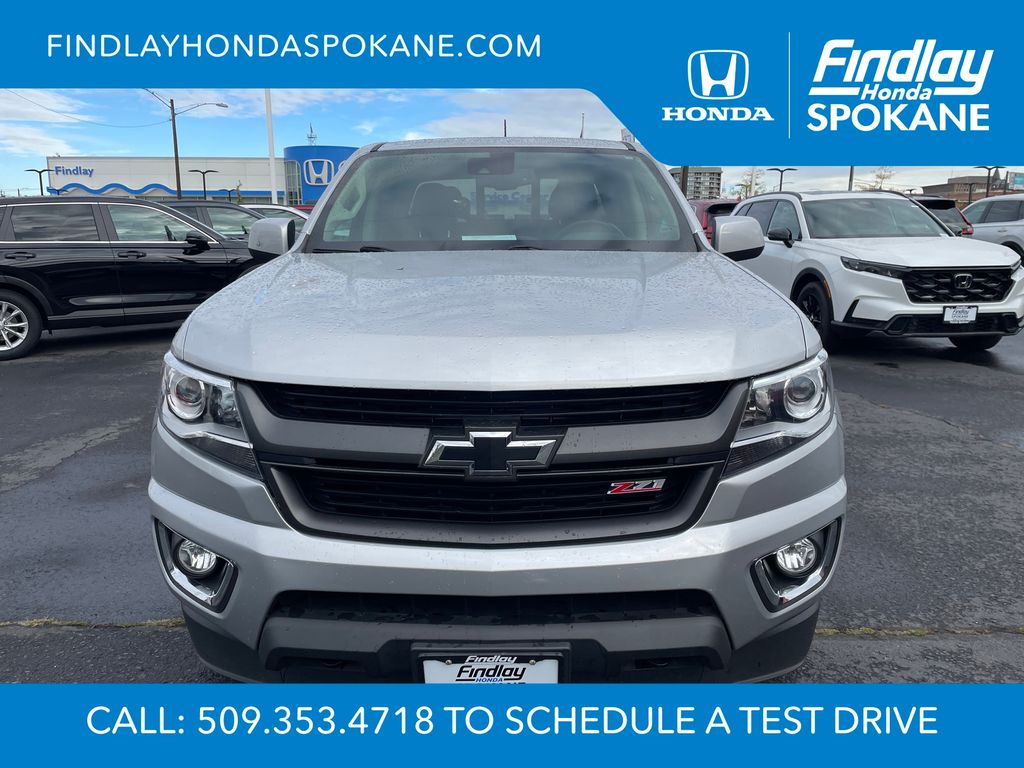 2020 Chevrolet Colorado LT photo 2