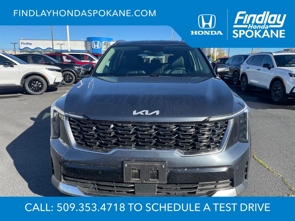 2024 Kia Sorento S photo 2