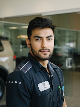 Staff member Ahmad A. from 4731351aca01