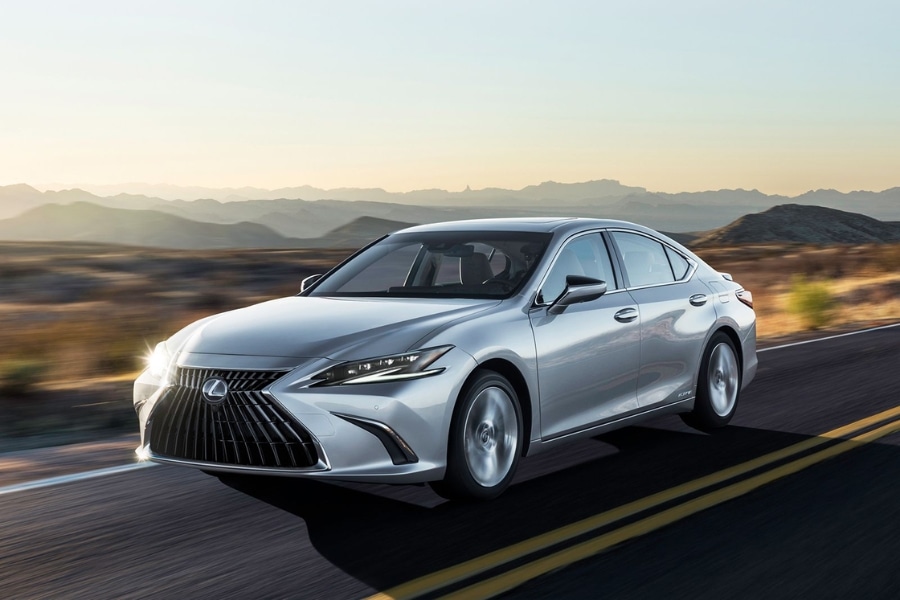 Lexus%20Hybrid%20model%20ES%20300h.jpg