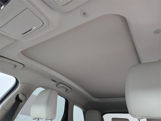 2026 Lincoln Corsair Premiere - Photo 8