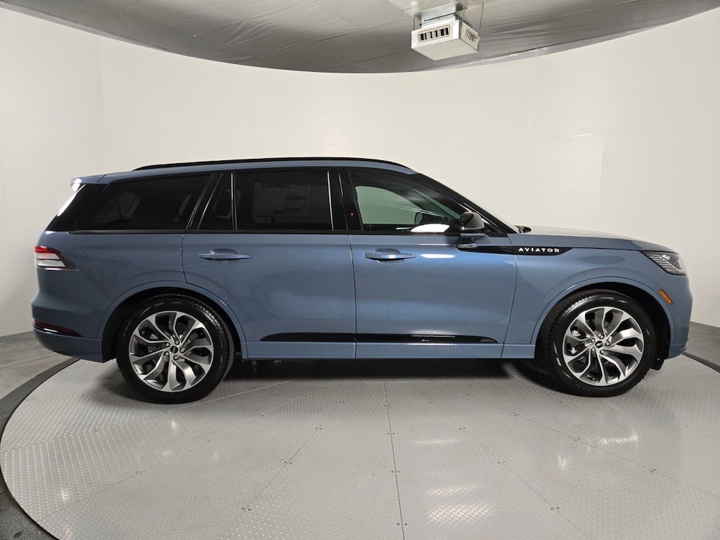 New 2026 Lincoln Aviator Premiere SUV