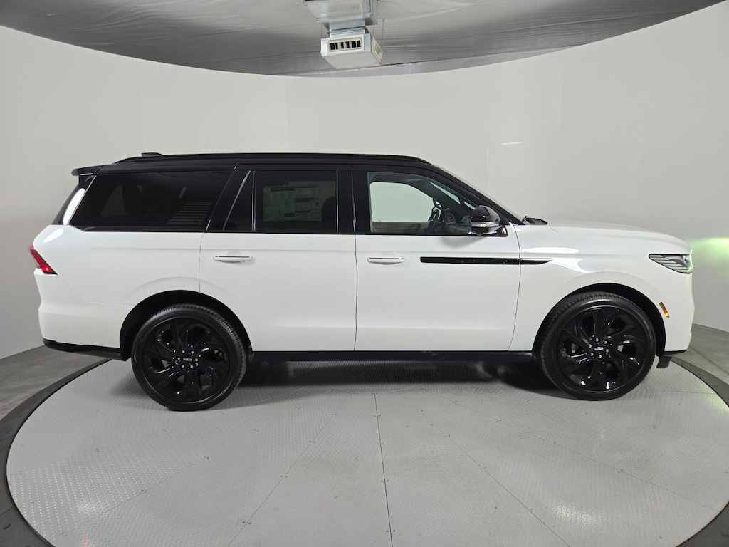 New 2027 Lincoln Navigator Black Label SUV