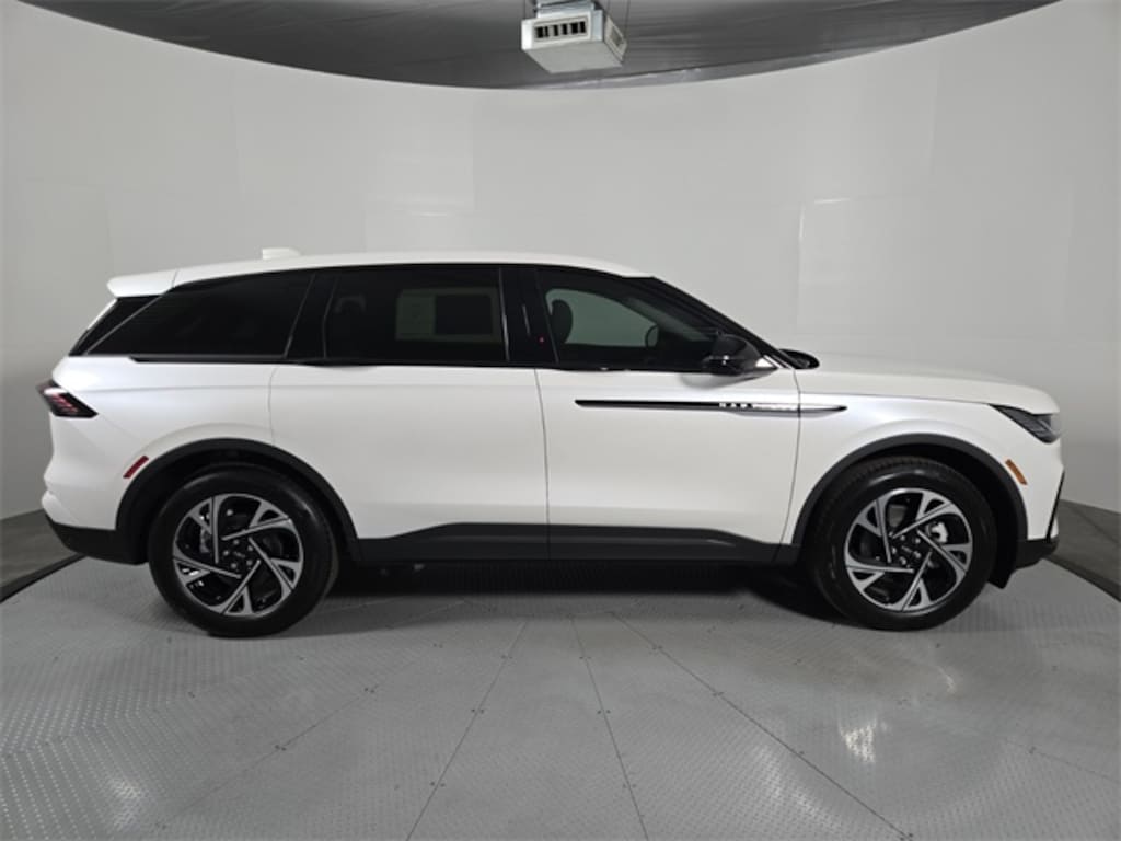 New 2026 Lincoln Nautilus Premiere SUV