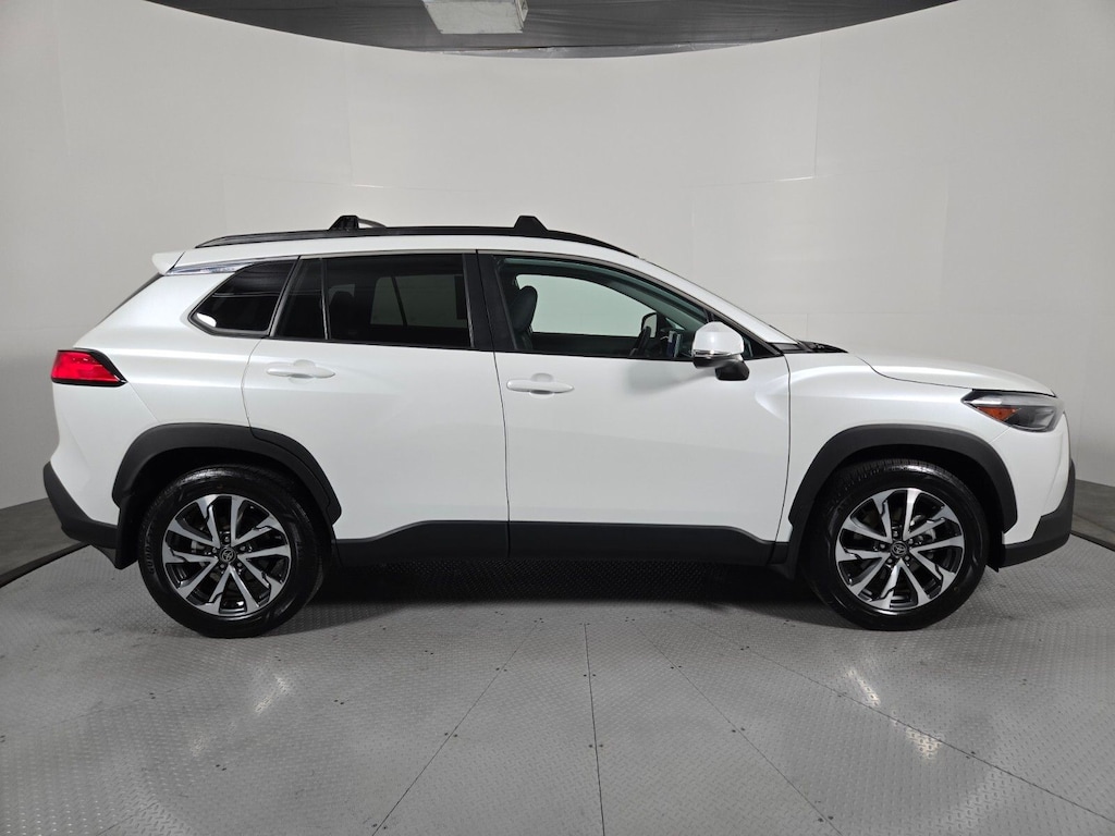 Used 2023 Toyota Corolla Cross XLE SUV