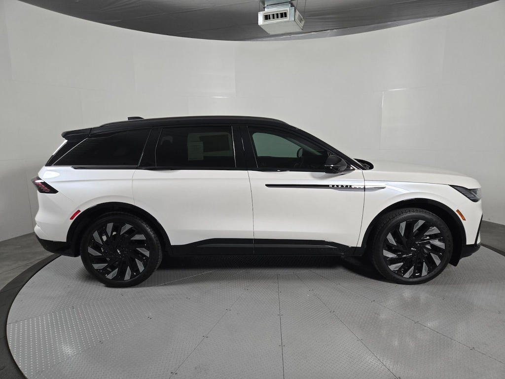 New 2026 Lincoln Nautilus Reserve SUV