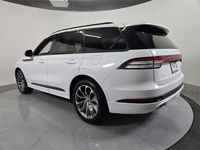 2025 Lincoln Aviator Premiere photo 4