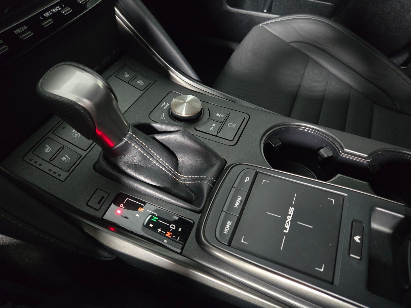 2023 Lexus IS 350 F SPORT - Photo 26