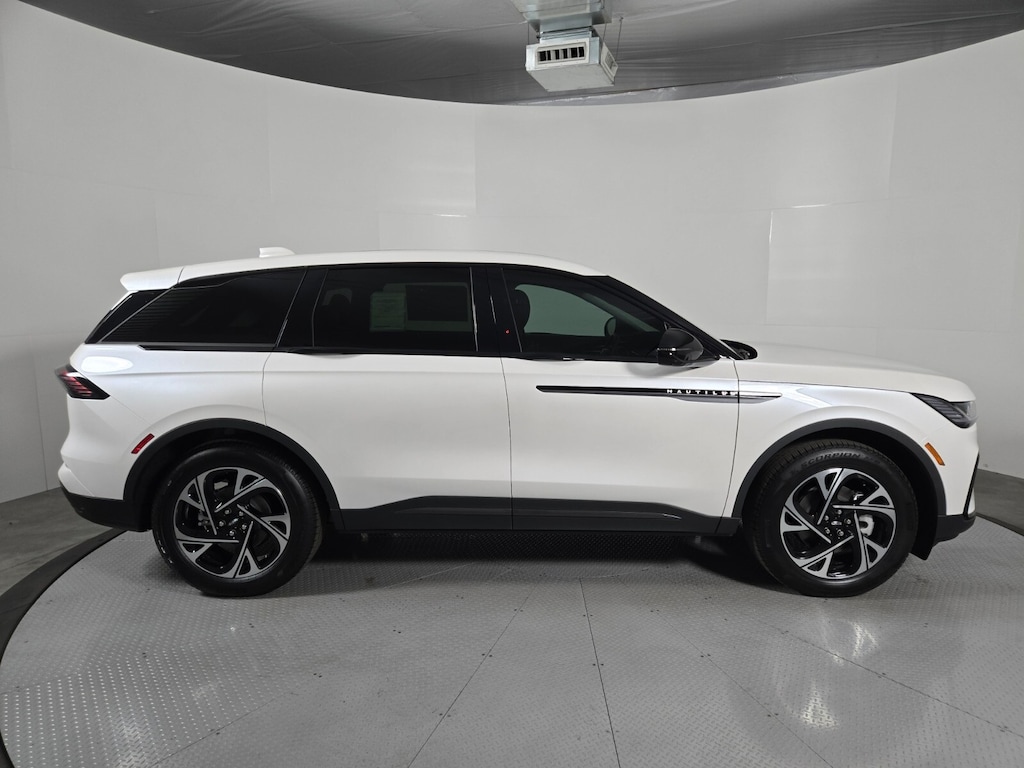 New 2026 Lincoln Nautilus Premiere SUV