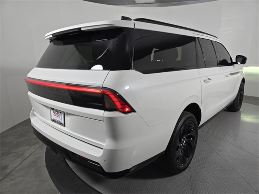 New 2025 Lincoln Navigator L Reserve SUV