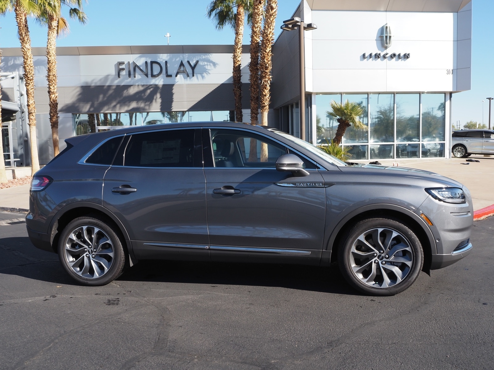 Used 2022 Lincoln Nautilus Reserve with VIN 2LMPJ8K99NBL16010 for sale in Henderson, NV