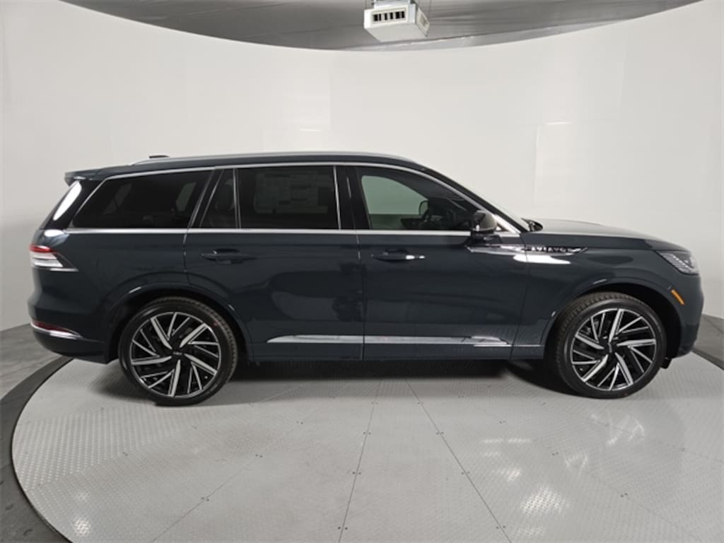 New 2026 Lincoln Aviator Black Label SUV