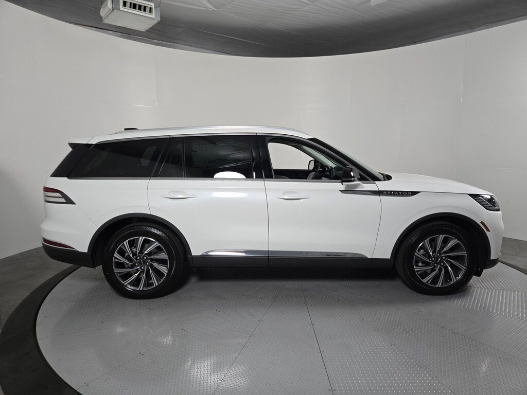 New 2026 Lincoln Aviator Premiere SUV