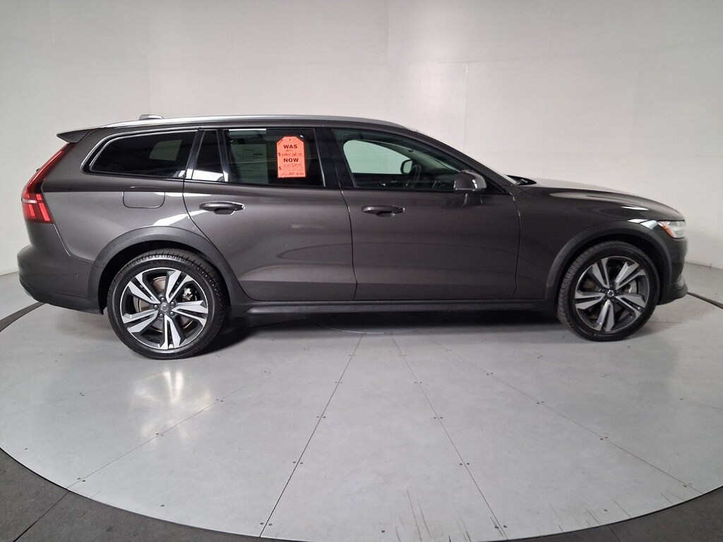Used 2025 Volvo V60 Cross Country B5 Plus Wagon