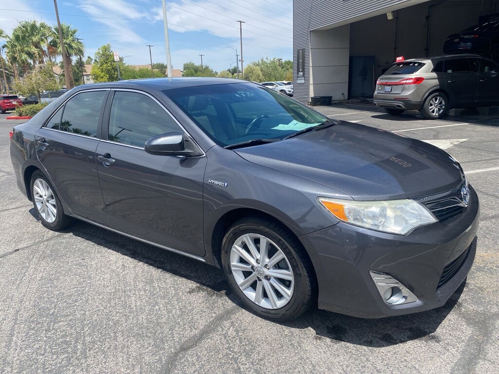 Used 2012 Toyota Camry Hybrid XLE Sedan