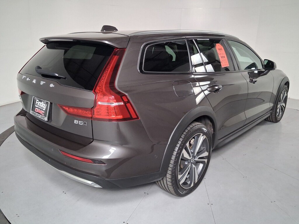 Used 2025 Volvo V60 Cross Country B5 Plus Wagon