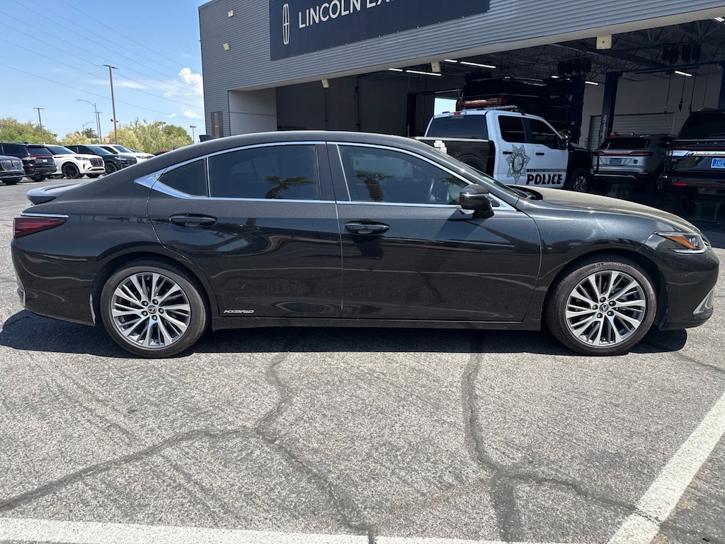 Used 2021 Lexus ES 300h Luxury Sedan