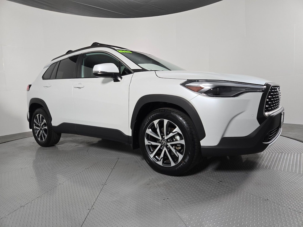 Used 2023 Toyota Corolla Cross XLE SUV