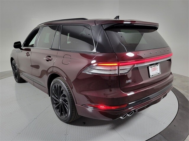 2023 Lincoln Aviator Black Label photo 3