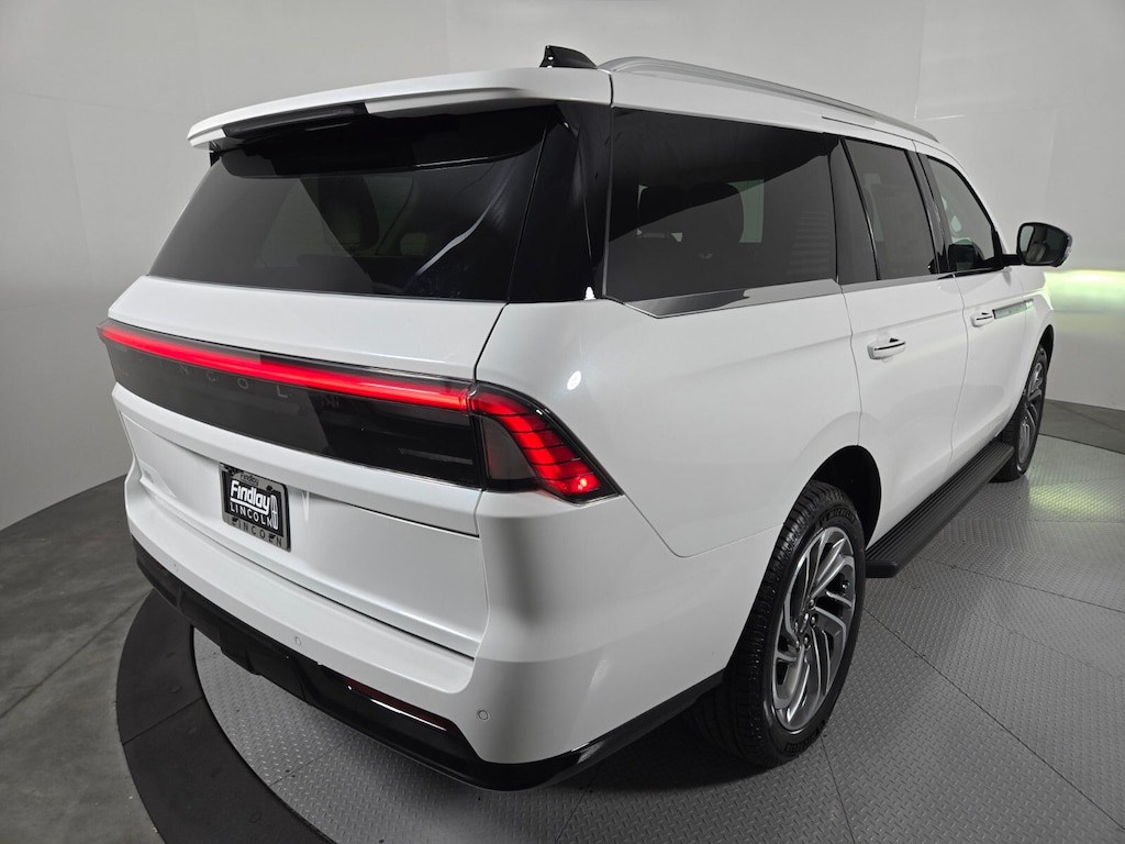 New 2027 Lincoln Navigator Premiere SUV