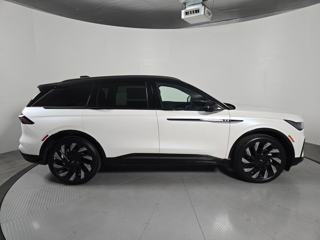 New 2026 Lincoln Nautilus Reserve SUV
