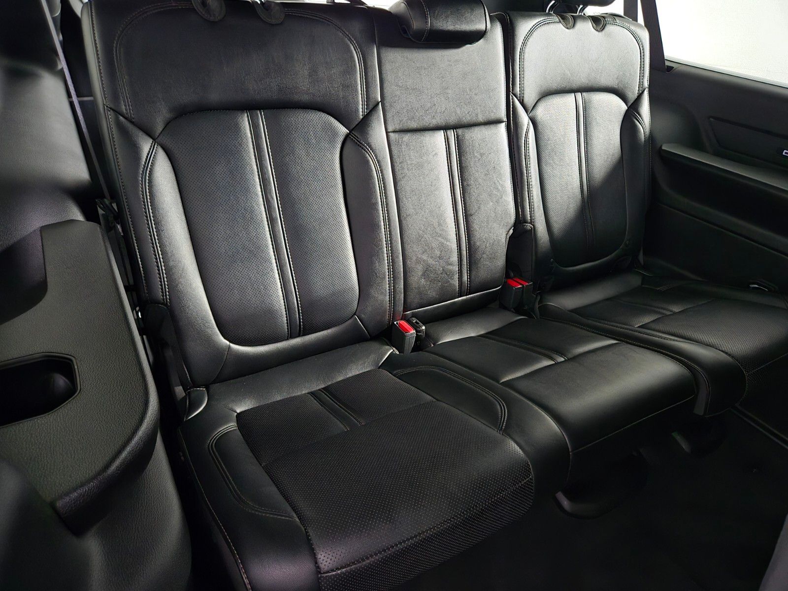 2024 Jeep Wagoneer L Series III - Photo 18