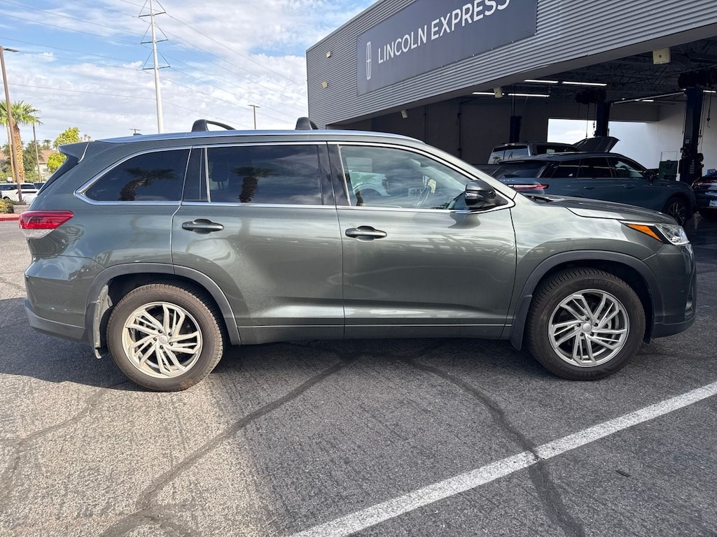 Used 2018 Toyota Highlander Limited SUV