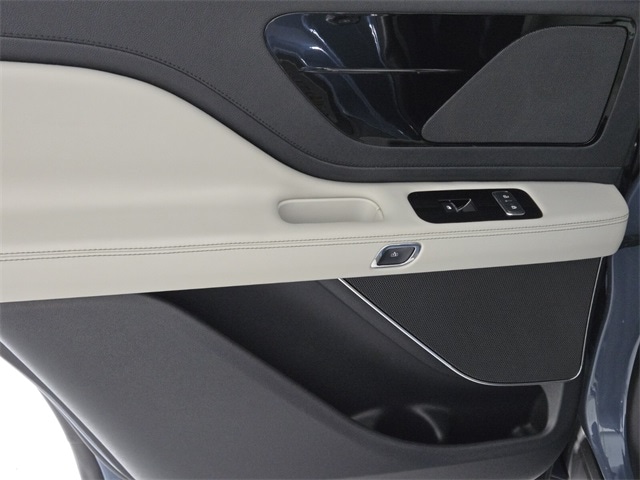 2026 Lincoln Aviator Premiere - Photo 23