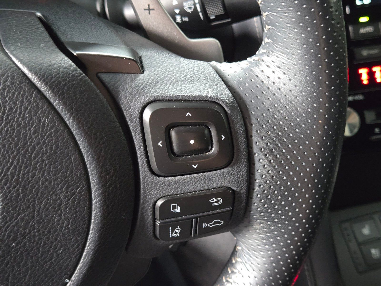 2023 Lexus IS 350 F SPORT - Photo 23