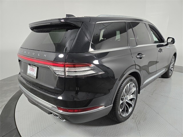 2025 Lincoln Aviator Premiere photo 3