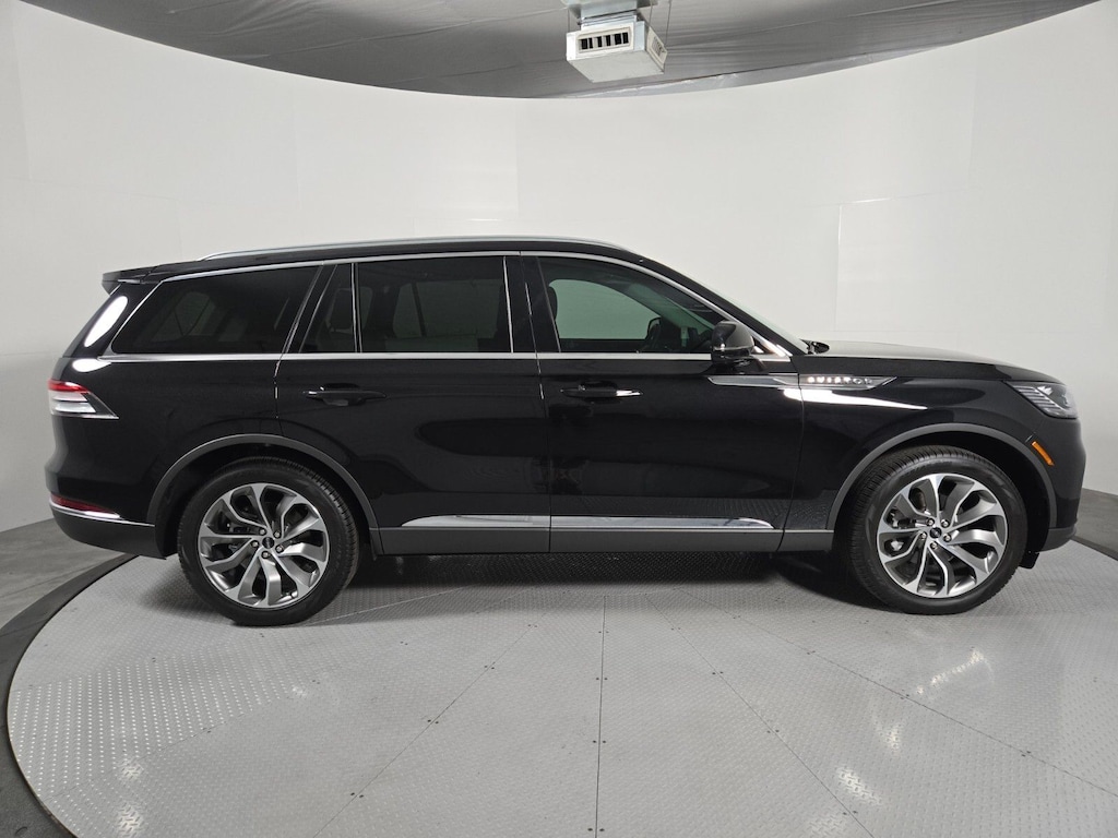 New 2026 Lincoln Aviator Premiere SUV