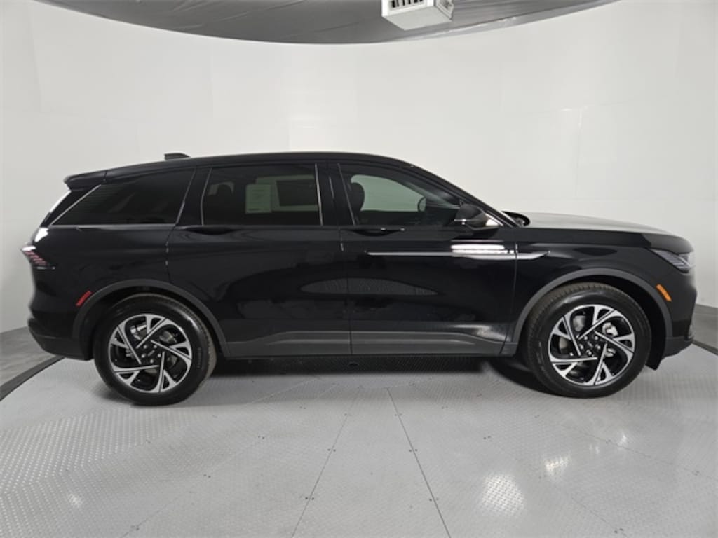 New 2026 Lincoln Nautilus Premiere SUV