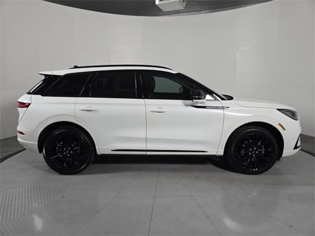 New 2026 Lincoln Corsair Premiere SUV