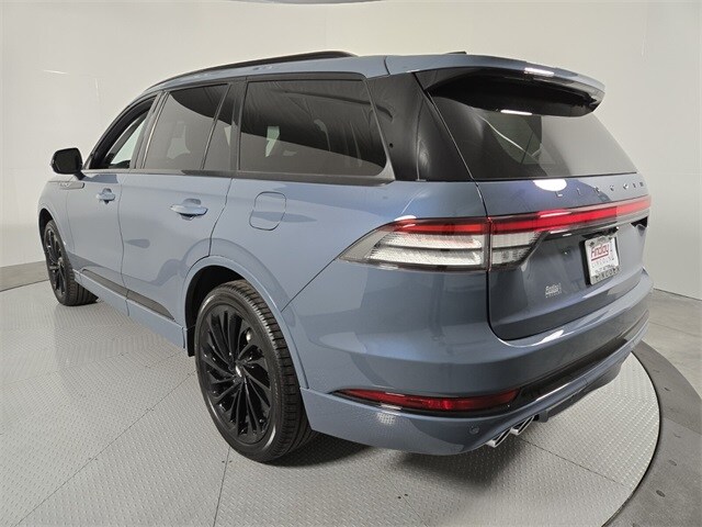 2025 Lincoln Aviator Reserve photo 4