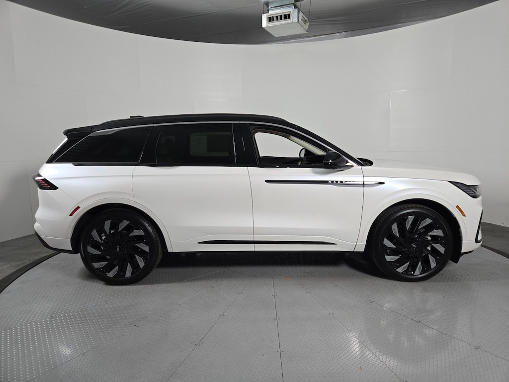 New 2026 Lincoln Nautilus Black Label SUV