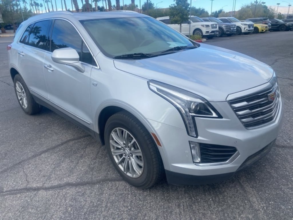 Used 2017 Cadillac XT5 Luxury SUV
