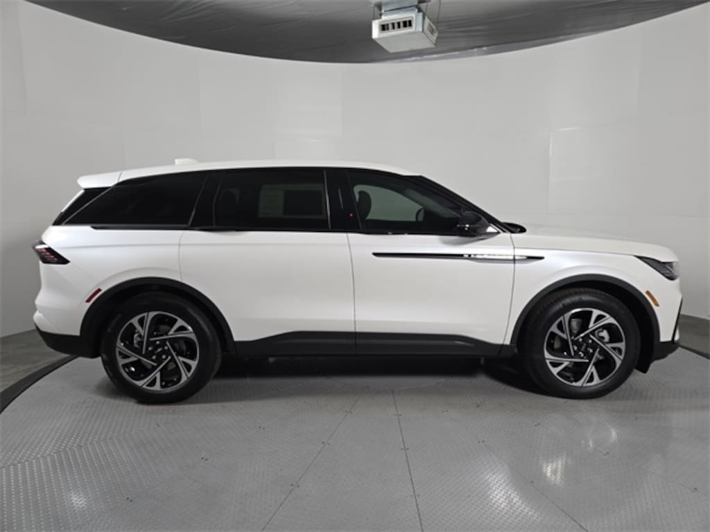 New 2026 Lincoln Nautilus Premiere SUV